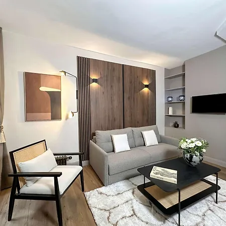 Louvre - Premium Near The Marais For 4 Parigi